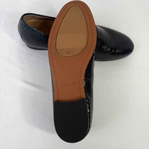 Vionic Willa Boa Black Snakeskin Print Leather Slip On Loafers Flats Size 5 - Picture 10 of 12